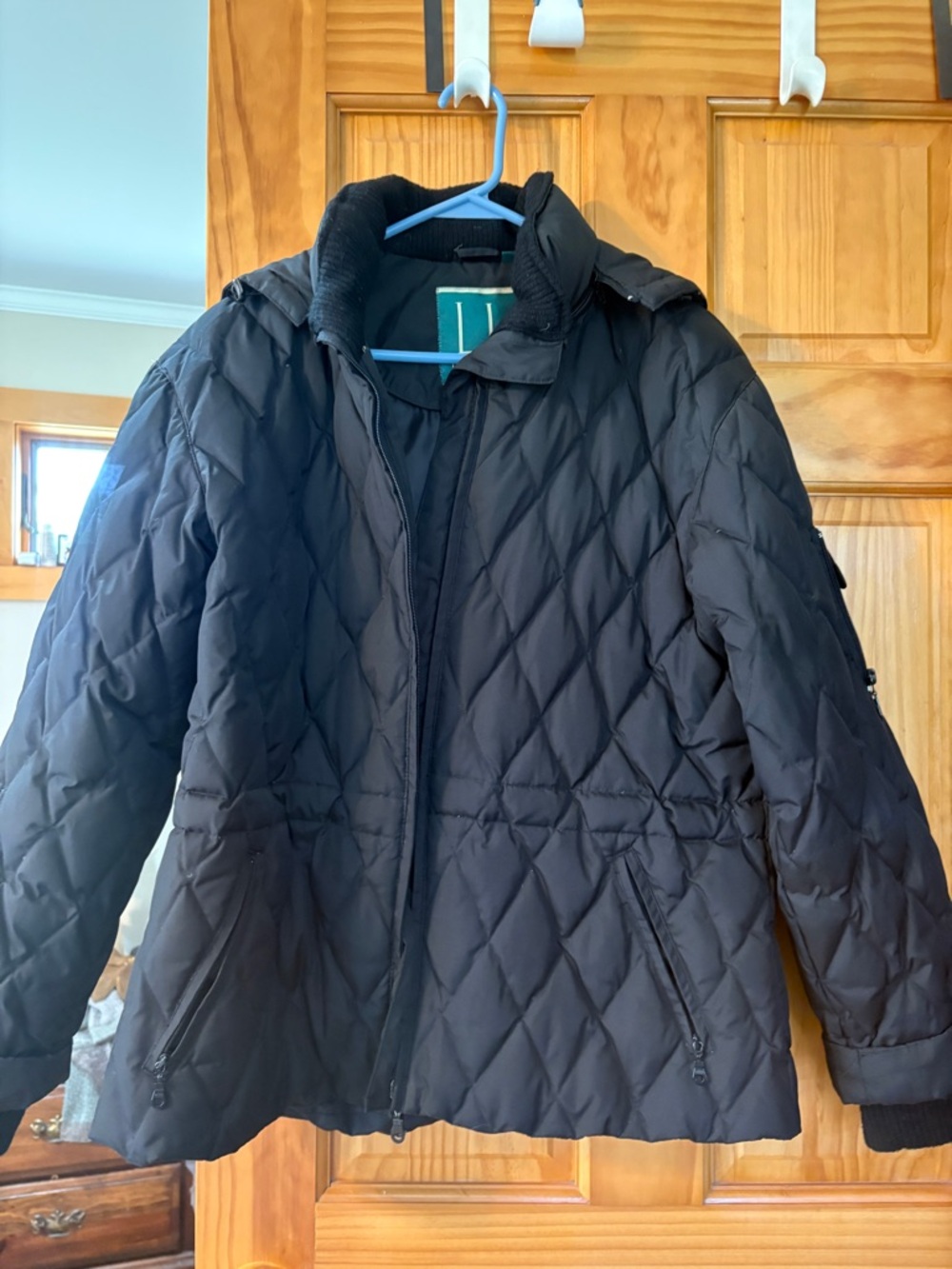 Larry Levine Teal and White Logo Jacket Label